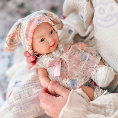 WOOPIE ROYAL Lalka Bobas Vintage 24 cm w Sukience i Czapeczce Króliczka