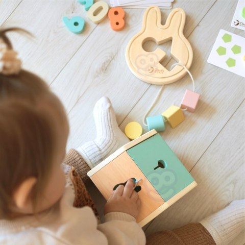 CLASSIC WORLD Pastelowy Zestaw dla Niemowląt Box Pierwsze Zabawki do Nauki od 12 do 18 miesiąca