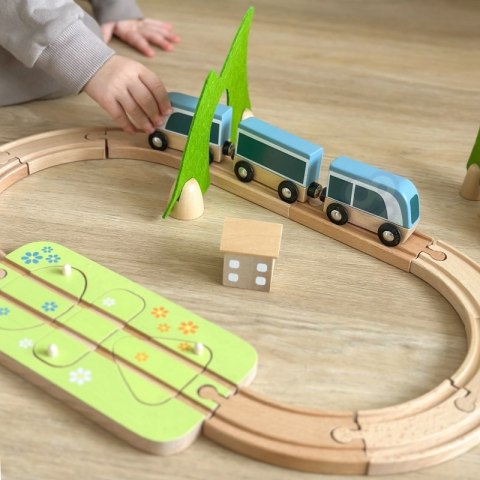 CLASSIC WORLD Zestaw Kolejka Tor Drewniany Pociąg + Sorter Kształtów 40 el.