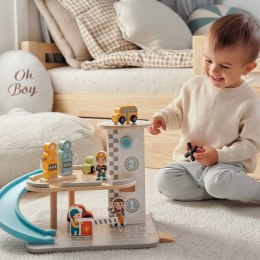 WOOPIE GREEN Drewniany Parking Piętrowy 2w1 Stacja Benzynowa z Autkami i Figurkami 12 el. FSC